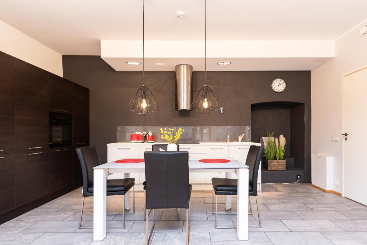 Stylish Apartment With Parking In Telliskivi Талин Екстериор снимка