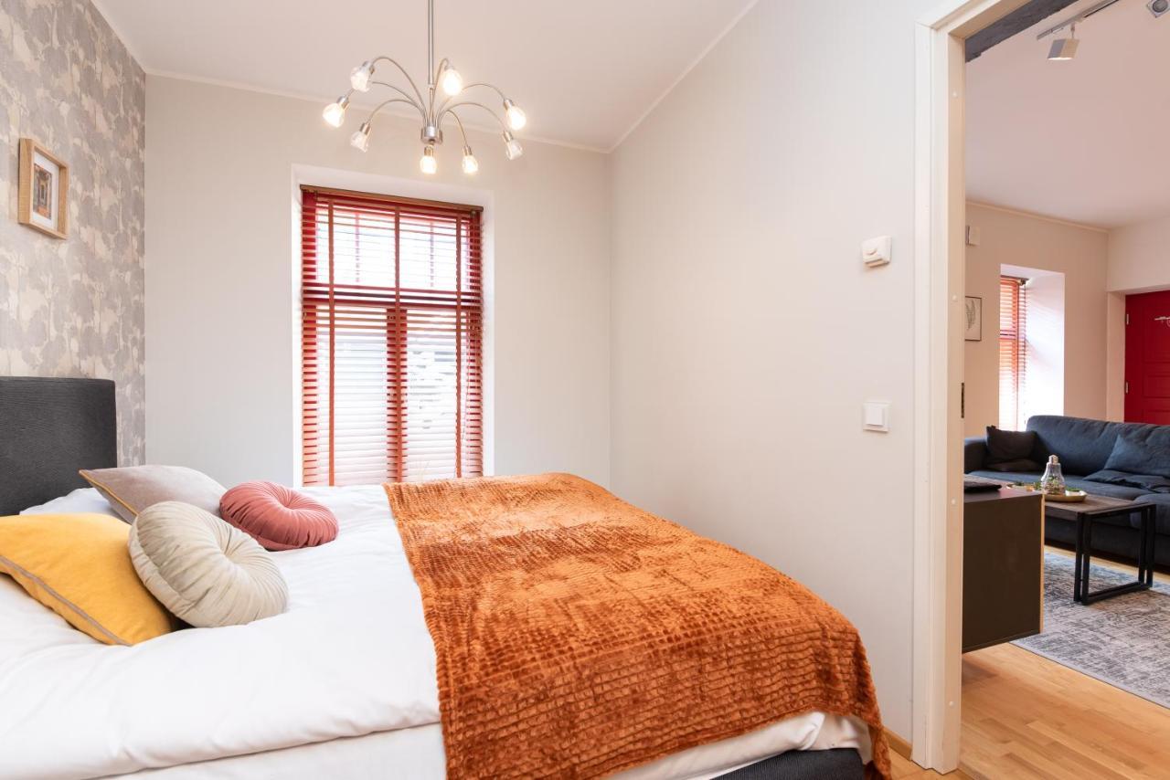 Stylish Apartment With Parking In Telliskivi Талин Екстериор снимка